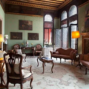 Pensionat Palazzetto Pisani Grand Canal
