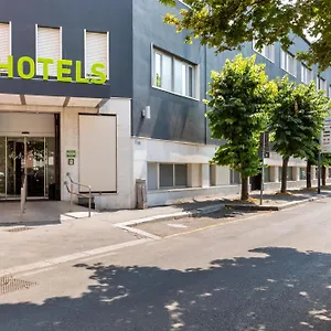 Hotel Ornato, Mediolan