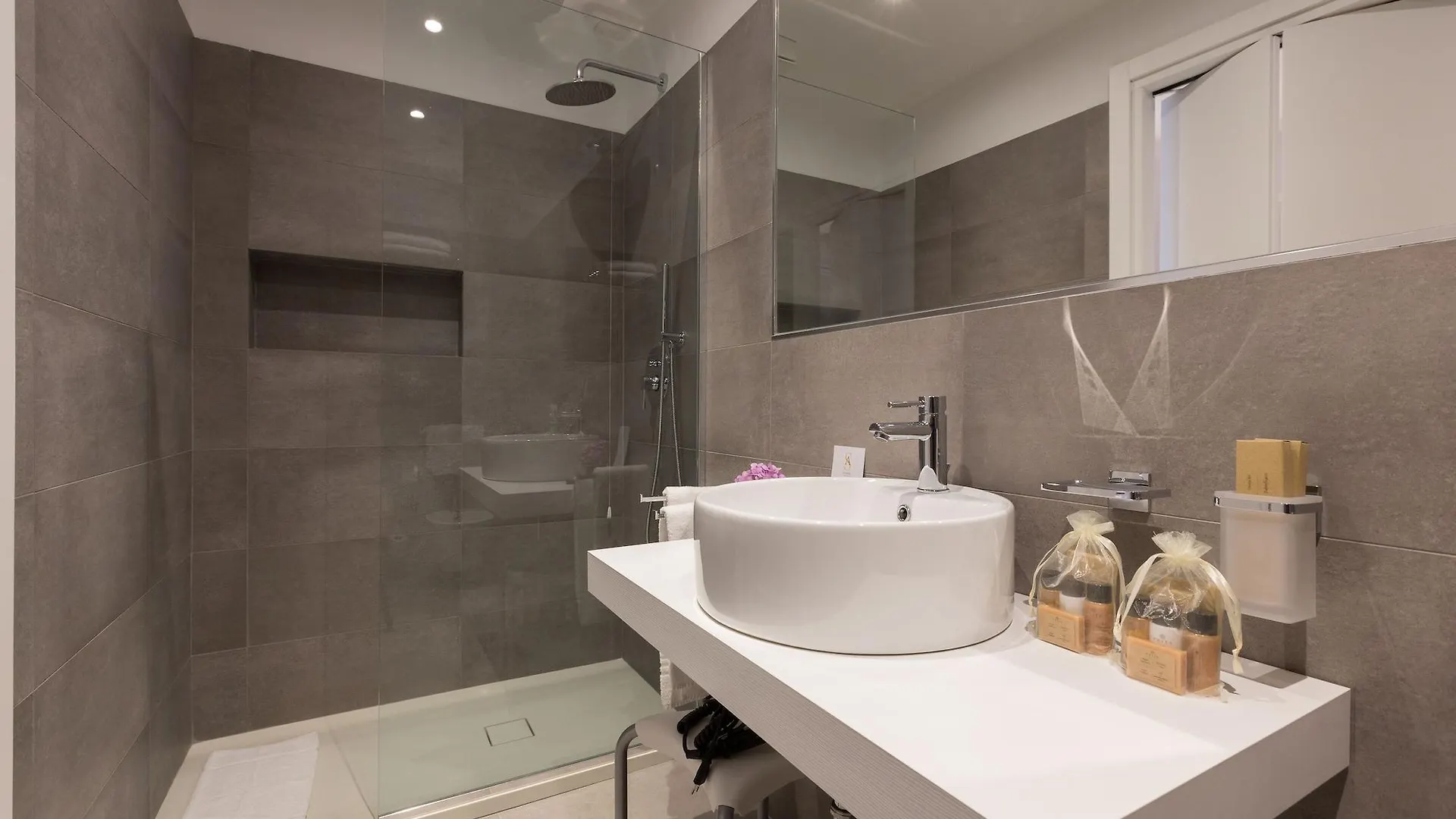 Ai Suma Hotel Milán Itálie